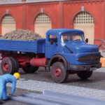 Camion Mercedes Benz avec plateau basculant KIBRI-14129