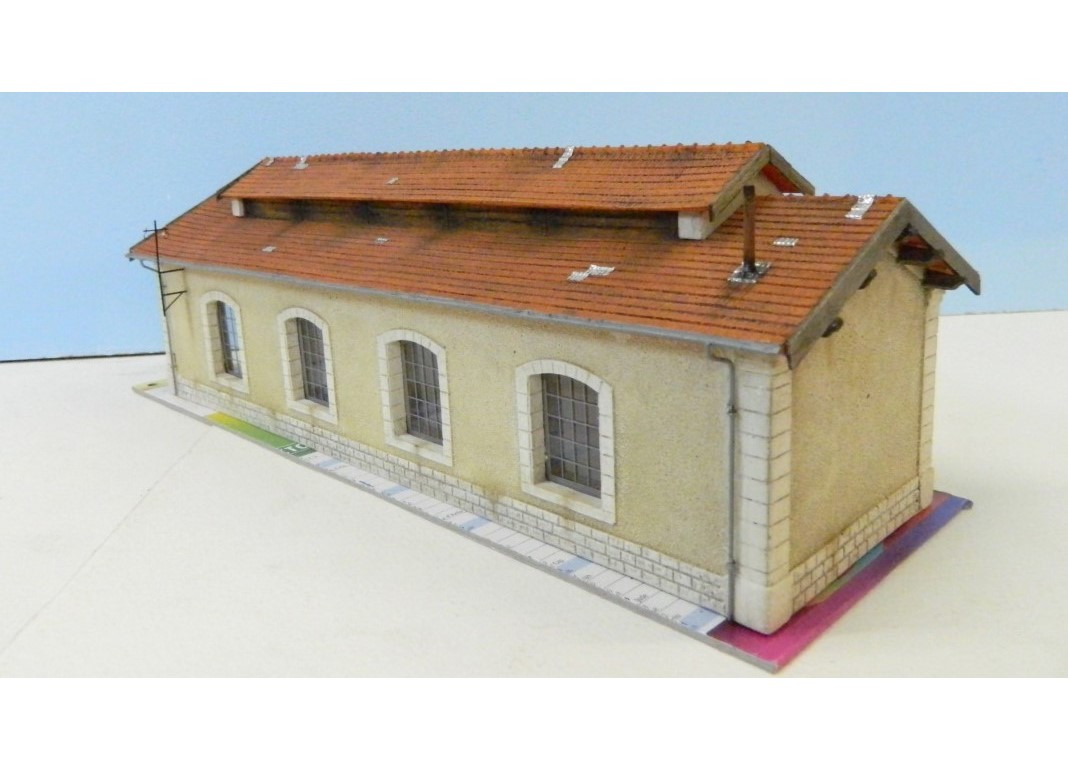 PN SUD MODELISME 8751-B Remise locomotive 1 voie HO vue arrière