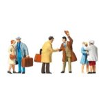 Scènes de voyageurs arrivés en gare PREISER-10028