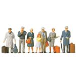 Voyageurs sur un quai de gare avec bagages PREISER-10513