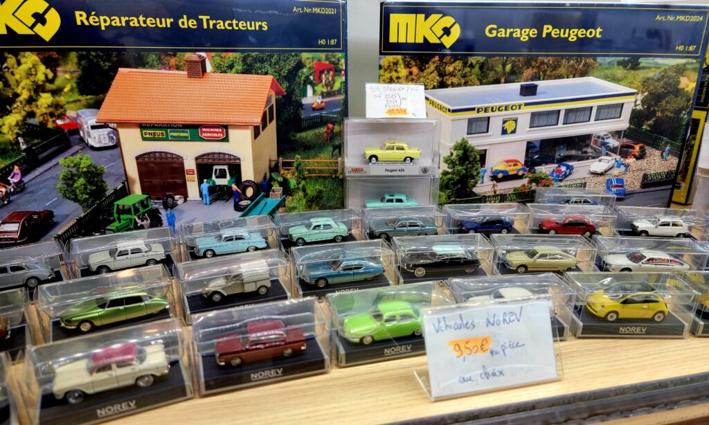 Plongez dans l'univers captivant des voitures miniatures avec notre sélection de marques chez UTM Modélisme Ferroviaire !