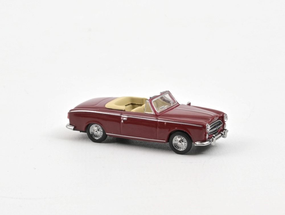 NOREV-474343 Peugeot 403 cabriolet rouge 1957 HO Voiture Peugeot 403 cabriolet H0 NOREV-474343