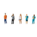 Personnes marchant en ville FALLER-151636