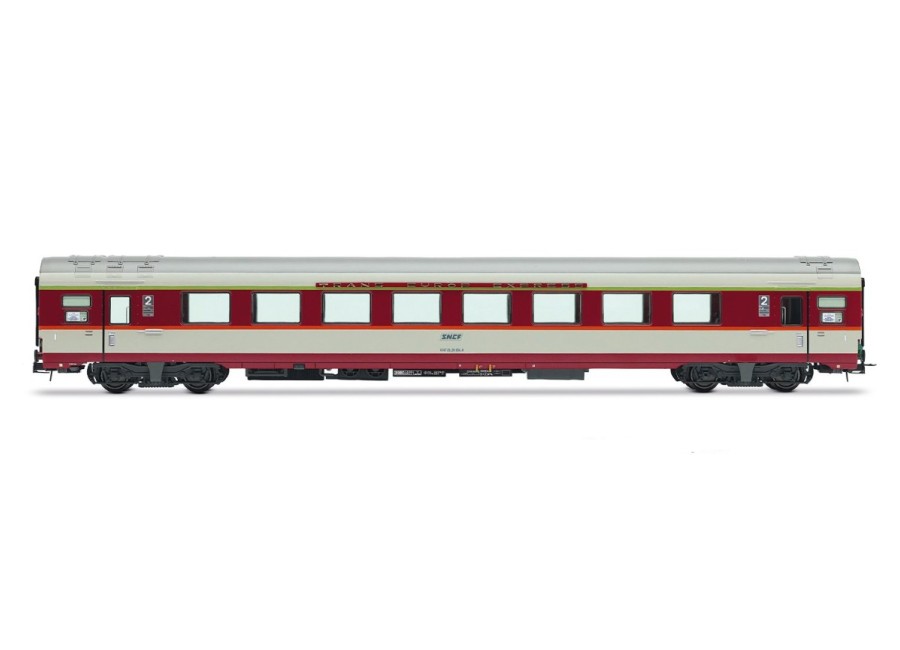 Capitole - Voiture complémentaire B8u JOUEF-HJ4204