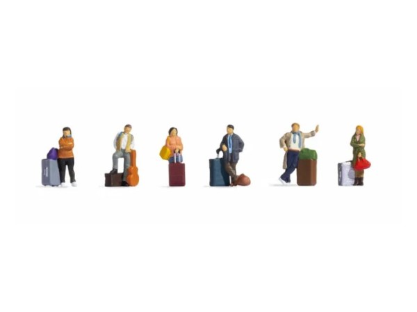 Voyageurs debout avec bagages NOCH-15217