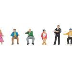 Personnages assis pour voiture restaurant NOCH-15239