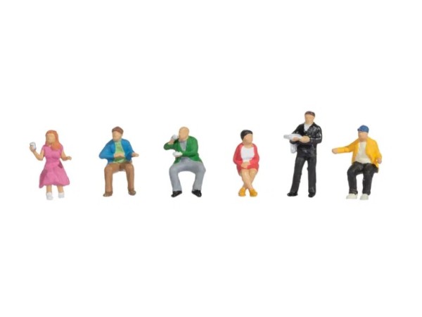 NOCH-15239 Personnages assis en voiture restaurant - 6 figurines HO Personnages assis pour voiture restaurant NOCH-15239